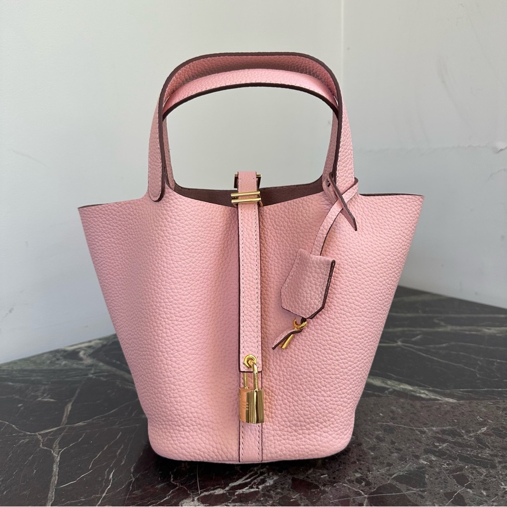 Fashion Leather  Genuine Leather Gold Lock Bucket Bag